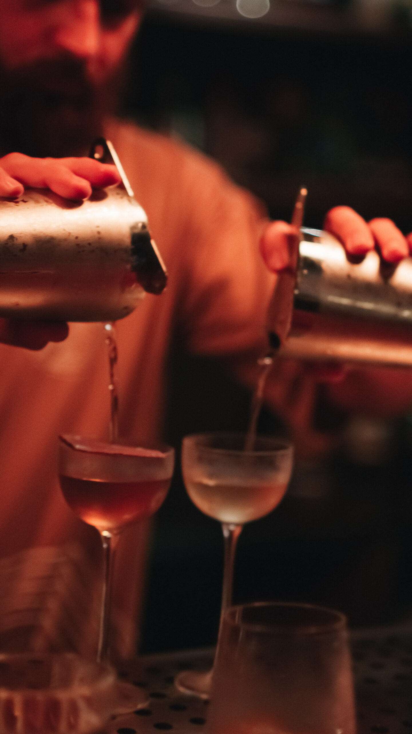 random-barman-vertical